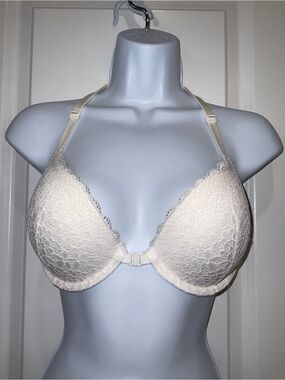 Xhilaration Cream Lace Front-Close Racerback Push-Up Bra (36C)